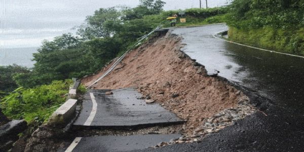 दार्जिलिंग में आफत की बारिश, एक रात में 17 लोगों की मौत