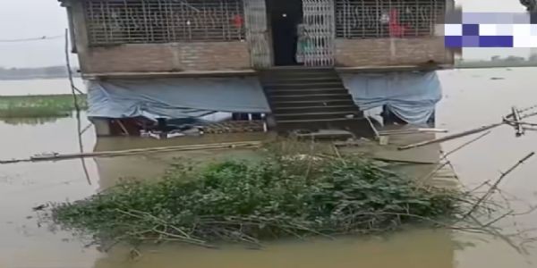 कठिया नदी का पानी कटान नाले के ऊपर से बह रहा, कई गांव जलमग्न एवं धान की फसलें डूबीं