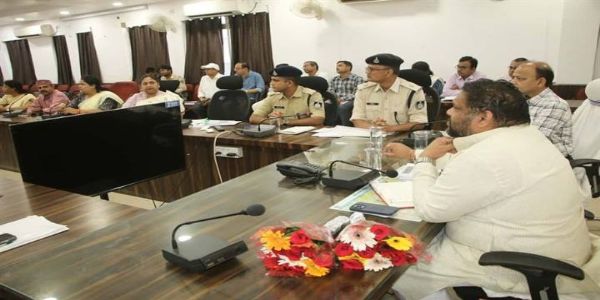 सतनाः राष्ट्रीय मानवाधिकार आयोग सदस्य ने मानवधिकारों और समावेशी विकास पर की समीक्षा