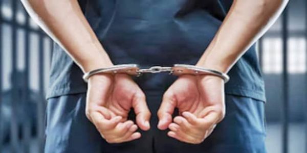 कोलकाता दुर्गा पूजा कार्निवल पास की अवैध बिक्री का पर्दाफाश, युवक गिरफ्तार