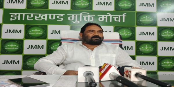 हेमंत सरकार सबों की सुरक्षा और सम्मान के लिए प्रतिबद्ध : विनोद