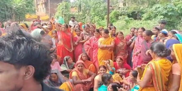 घायल व्यक्ति की इलाज के दौरान मौत, सड़क जाम