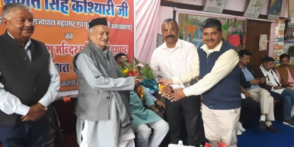 पूर्व राज्यपाल कोश्यारी का सरस्वती शिशु मंदिर में हुआ स्वागत