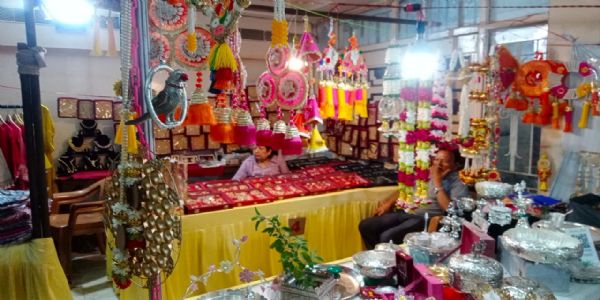 अग्रसेन भवन में लगे स्‍पार्कल मेले का हुआ उदघाटन