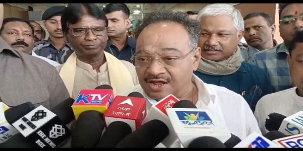 आपदा प्रभावित उत्तर बंगाल के दौरे पर पहुंचे भाजपा के प्रदेश अध्यक्ष शमिक भट्टाचार्य ने राज्य सरकार पर साधा निशाना