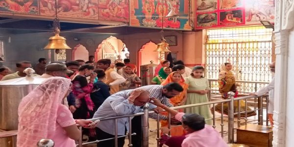उत्साह से मनाई गई शरद पूर्णिमा, खीर प्रसादी का हुआ वितरण