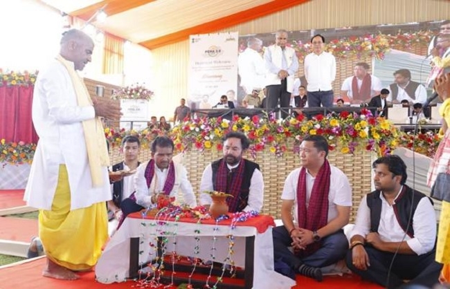 नामचिक नामफुक कोयला खदान का उद्घाटन करते जी. किशन रेड्डी और पेमा खांडू