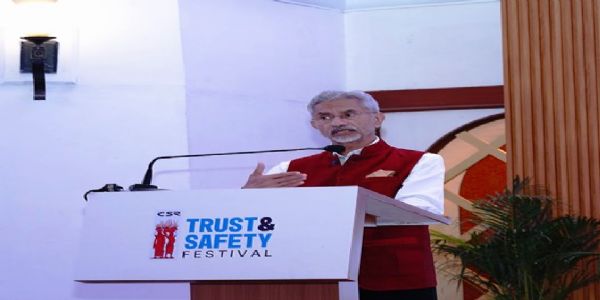 विदेश मंत्री डॉ. एस. जयशंकर मंगलवार को ट्रस्ट एंड सेफ्टी इंडिया फेस्टिवल 2025 के उद्घाटन सत्र को संबोधित करते हुए