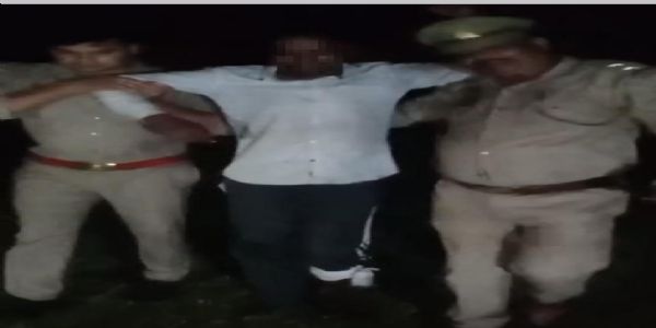 दुष्कर्म आराेपित पुलिस मुठभेड़ में गिरफ्तार