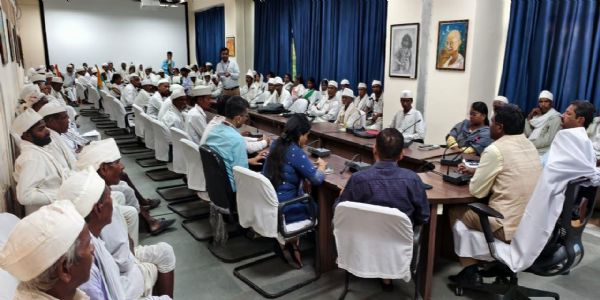 टाना भगत के साथ नशा और मादक पदार्थों के खिलाफ मिलकर लड़ने की जरूरत : उपायुक्त