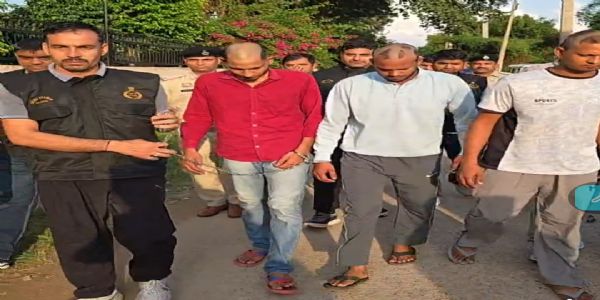 पलवल:डकैती के आरोप में चार काबू,मुंडन करवाकर गांव में घुमाया