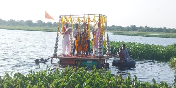 भगवान कृष्ण की हुई लीलाएं, घोसुंडा में भरा मेला, कोढ़ी साधु के रूप में भगवान कृष्ण ने दिए थे दर्शन