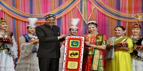 सीयू के सेंटर फॉर कल्चरल टूरिज़्म के कार्यक्रम में कज़ाखस्तान नृत्य की रही धूम