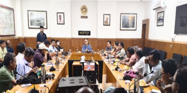 खड़गपुर रेल मंडल में चला विशेष स्वच्छता अभियान, डीआरएम ने दी जानकारी