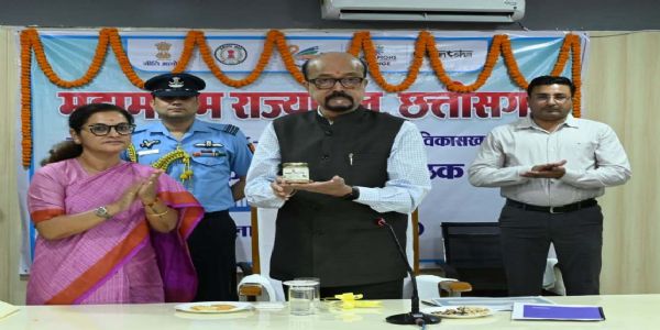 कोरिया: राज्यपाल डेका ने किया पीनट बटर हनी फ्लेवर्ड उत्पाद का विमोचन
