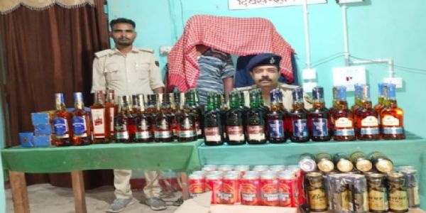 कटिहार में 165.750 लीटर विदेशी अवैध शराब के साथ दो तस्कर गिरफ्तार