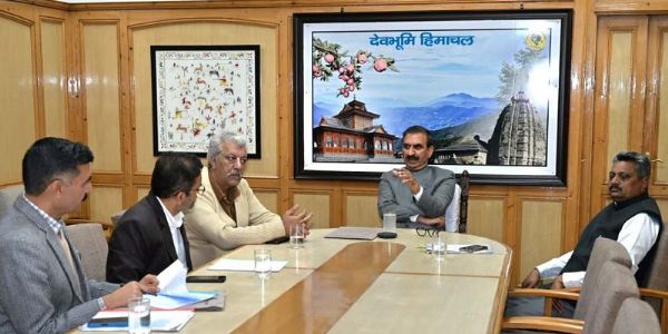 शिमला में यूटिलिटी डक्ट निर्माण कार्य की मुख्यमंत्री ने की समीक्षा