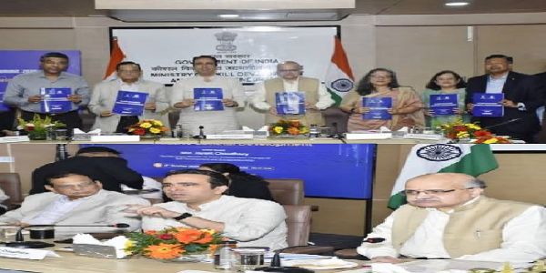 जयंत चौधरी ने एआई पर नीति आयोग के रोडमैप का किया अनावरण