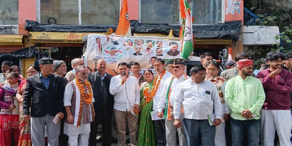 कांग्रेस ने अग्निवीर योजना के विरोध में निकाली जनजागरण रथ यात्रा