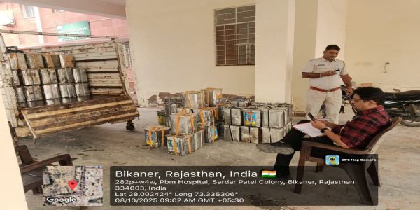 फलौदी से आई गाड़ी को रोक 3,382 किलो मावे से लिए सैंपल