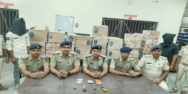 कोढ़ा पुलिस ने 443.83 लीटर विदेशी शराब के साथ दो तस्कर को किया गिरफ्तार