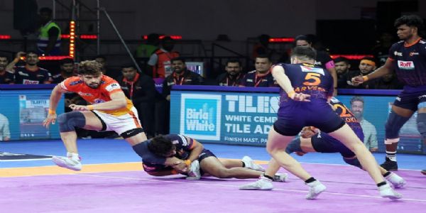 पीकेएल-12 : आदित्य शिंदे के दमदार प्रदर्शन से पुनेरी पल्टन की चौथी लगातार जीत, यू मुंबा पर 10 अंकों की शानदार जीत