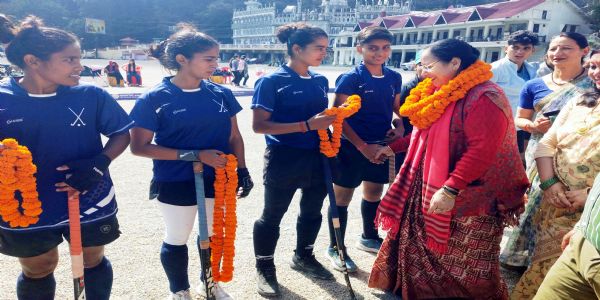 देहरादून व यूपी पुलिस का अखिल भारतीय महिला हॉकी प्रतियोगिता के फाइनल में प्रवेश