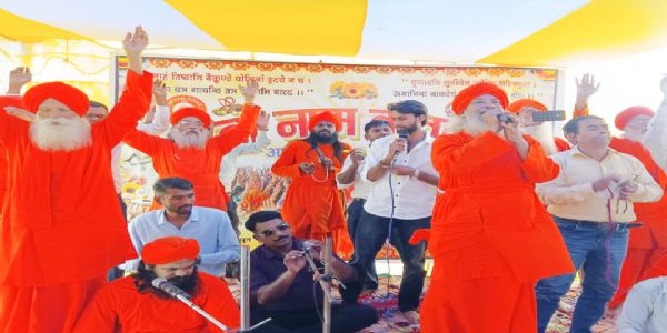 कीर्तन से मन होता है निर्मल, तनाव और चिंता से मिलती है मुक्ति