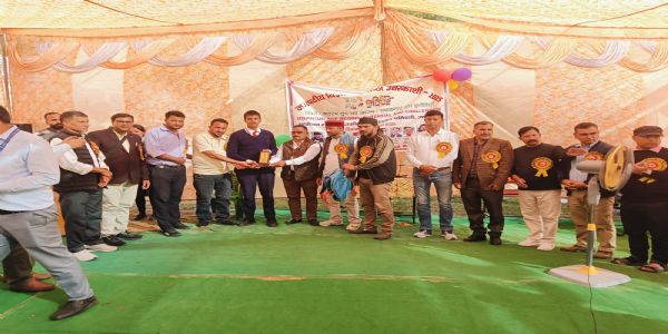 विज्ञान संगोष्ठी में राजेन्द्र मैमोरियल स्कूल की छात्रा ने मारी बाजी