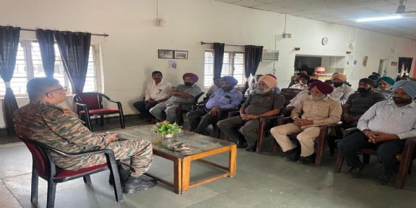 राजौरी के नौशेरा में पूर्व सैनिकों के साथ आउटरीच बैठक का आयोजन