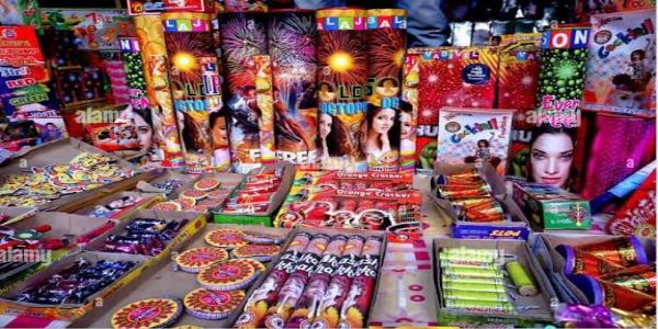दीपावली पर रायगढ़ प्रशासन सतर्क, 70 से अधिक पटाखा दुकानों के लिए जारी हुई सुरक्षा एडवाइजरी