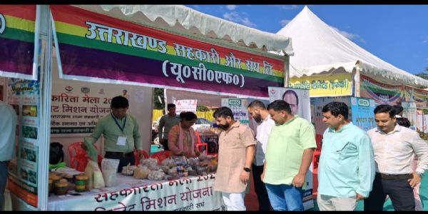सहकारिता मेले में स्थानीय उत्पादों ने बिखेरी नई चमक