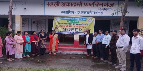 स्वीप आइकॉन प्रिया राज एवं एम.ए. शानू ने गायन कर मतदान की अपील की