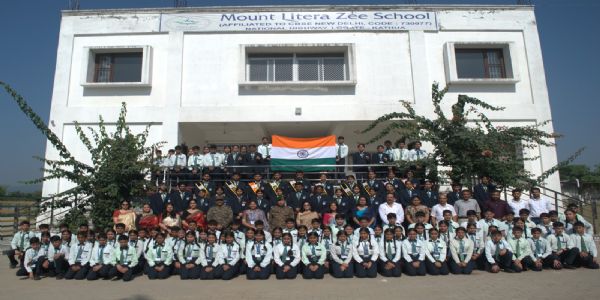 माउंट लिटेरा जी स्कूल कठुआ में अलंकरण समारोह 2025-26 आयोजित