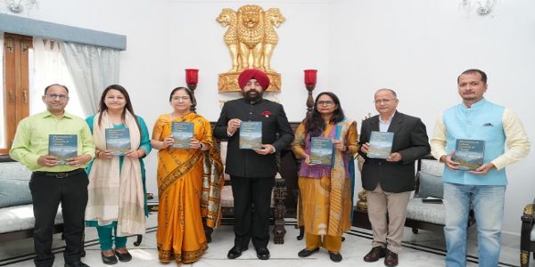 “माउंटेन्स ऑफ लेबर, करन्ट्स ऑफ चेंज-वुमेंस लाइवलीहुड एंड इकोनॉमिक ट्रांजिशंस इन द हिमालयन रीजन एंड उत्तराखंड’’ पुस्तक का विमोचन