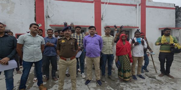 (संशोधित) अमेठी पुलिस ने खोए हुए 75 मोबाइल फोन किए बरामद
