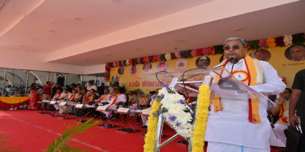 कन्नड़ भाषा और संस्कृति को वैश्विक स्तर पर उभारने के लिए सरकार कर रही काम : सिद्धारमैया