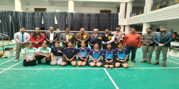 गौतम कॉलेज हमीरपुर में एच.पी.यू. इंटर-कॉलेज बैडमिंटन (महिला) चैम्पियनशिप का शुभारंभ