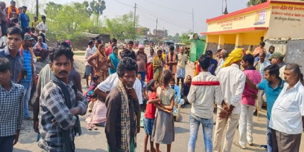 बिहार के नवादा में वृद्ध की हत्या, विरोध में सड़क जाम