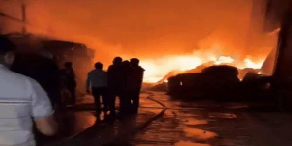 पानीपत की धागा फैक्ट्री में लगी आग करोड़ों का नुकसान