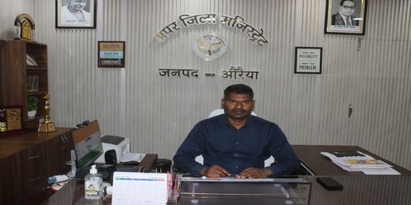 एडीएम ने बैठक में लापरवाह अधिकारियों काे चेताया