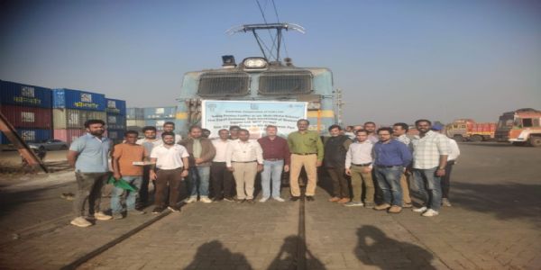 छत्तीसगढ़ के नया रायपुर से कॉनकॉर ने चीन को तांबा सांद्रण का शुरू किया निर्यात