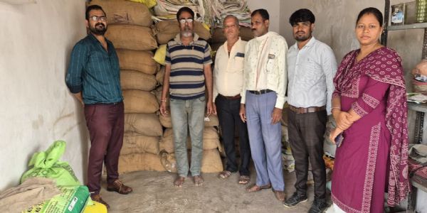 धमतरी : अवैध धान भण्डारण पर प्रशासन की सख्त कार्रवाई