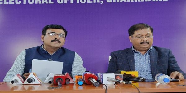 घाटशिला उपचुनाव शांतिपूर्ण सम्पन्न, 73.88 प्रतिशत हुआ मतदान : के. रवि कुमार