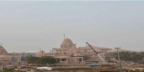 प्रधानमंत्री मोदी के हाथों होगा श्रीराम मंदिर के मुख्य शिखर पर ध्वजारोहण