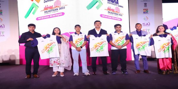 खेल मंत्री राठौड़ ने खेलो इंडिया यूनिवर्सिटी गेम्स के आधिकारिक लोगो, मैस्काट, एंथम, टॉर्च और जर्सी को किया लाँच