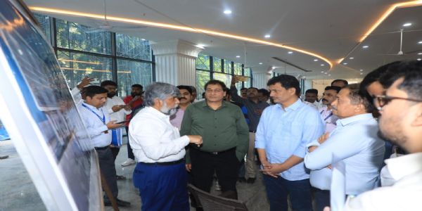 ठाणे सिविल राज्य में सर्वोतम स्वास्थ केंद्र होगा,स्वास्थ मंत्री आबितकर ने किया दौरा