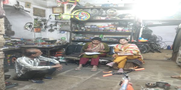 राजगढ़ः गैस रिफलिंग की शिकायत पर कार्रवाई, सिलेंडर जब्त