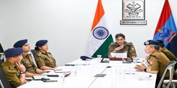 कानून व्यवस्था को लेकर पुलिस अधिकारियों की उच्च स्तरीय बैठक, कड़ी चौकसी के निर्देश