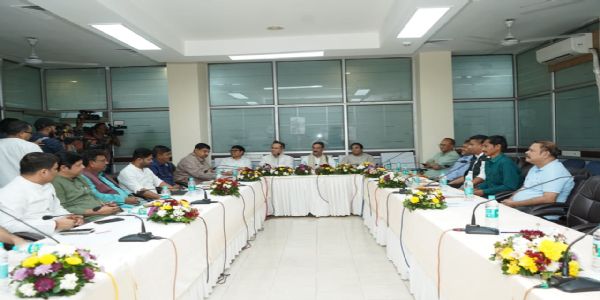 गुवाहाटी में 2026 विधानसभा चुनाव से पहले गौरव गोगोई की पहल पर विपक्षी एकता बैठक